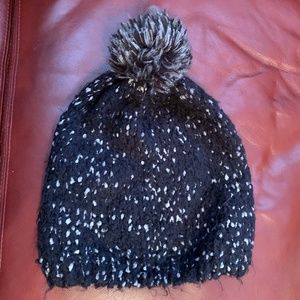 Winter beanie, black w/ white speckles, O/S